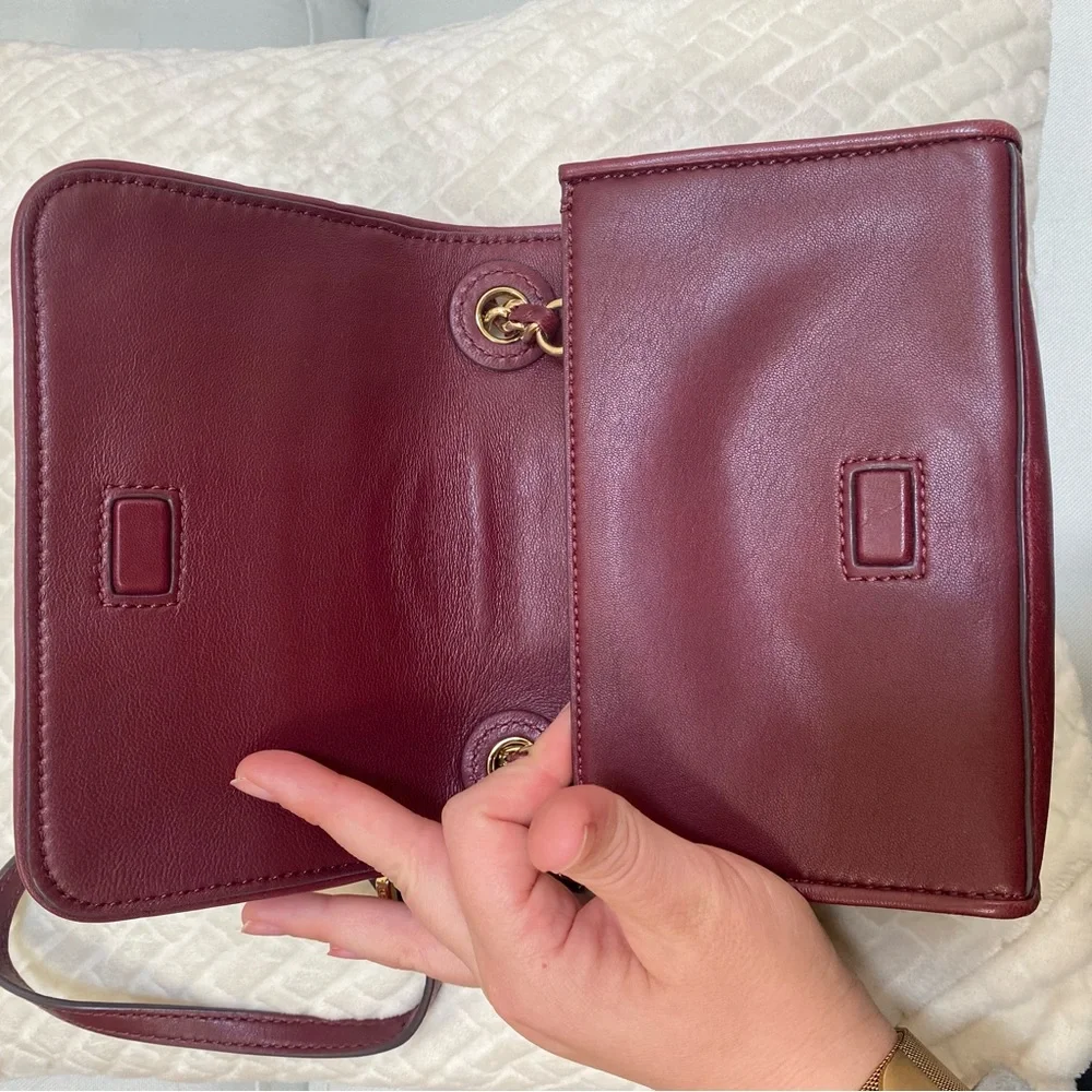 Tory Burch burgundy maroon, red Fleming bag, Crossbody, gold chain - Picture 4 of 13